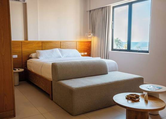Costa Elegante Hotel & Suites 1