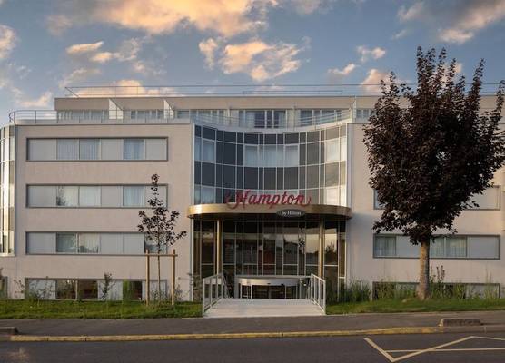 Hampton By Hilton Paris Charles De Gaulle Airport 1