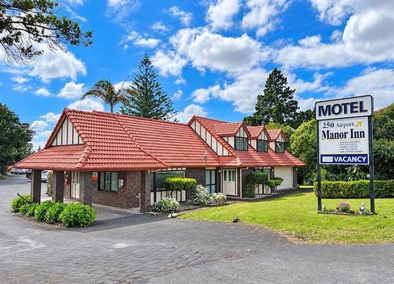 Airport Manor Inn 1