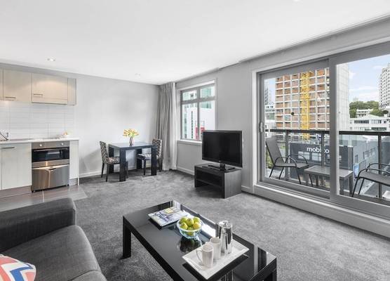 Oaks Auckland Hotel 1