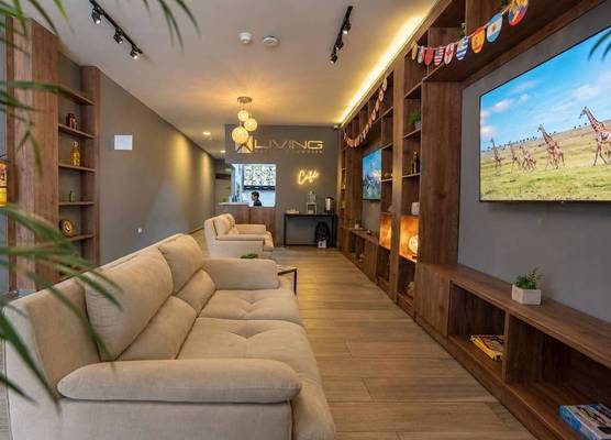 Xliving Host and Rooms 1