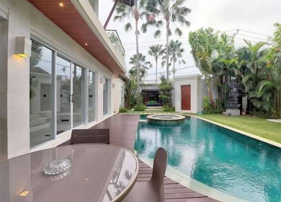 Luxury - Villa Ron - Central Seminyak 1