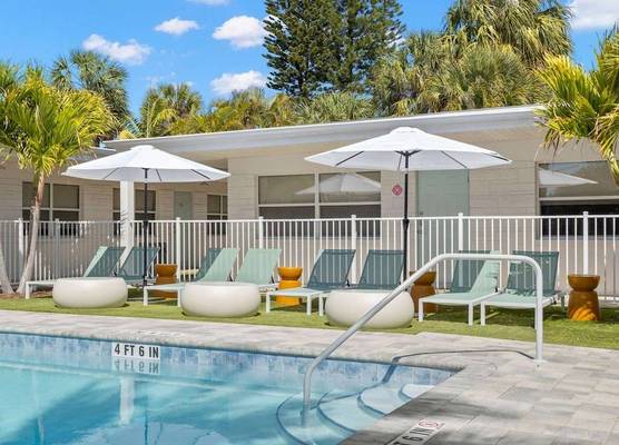 Studio w/ King Bed Heated Pool, Steps to Beach! 1
