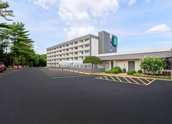 Quality Inn West Springfield 1