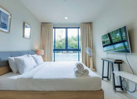 Beach Front Condo, Baan Thew Talay Blue Sapphire 1