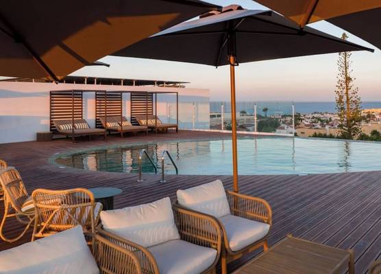 Castelo Suites Hotel 1
