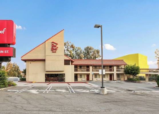 Red Roof Inn Santa Ana 1