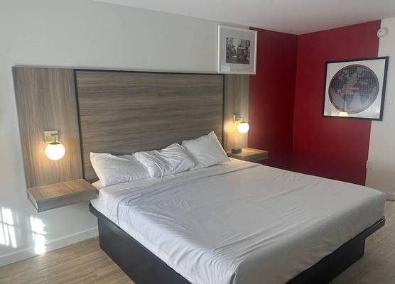 Ramada by Wyndham New Orleans Midcity 1