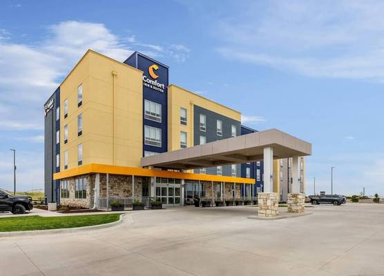 Comfort Inn & Suites Colby 1