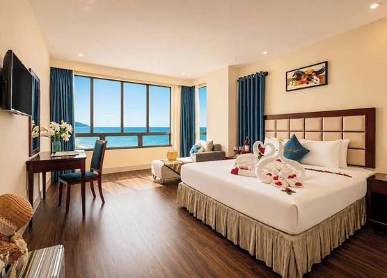 SeaFront Hotel DaNang 1