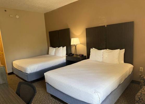 Comfort Inn & Suites Bradenton North I-75 1