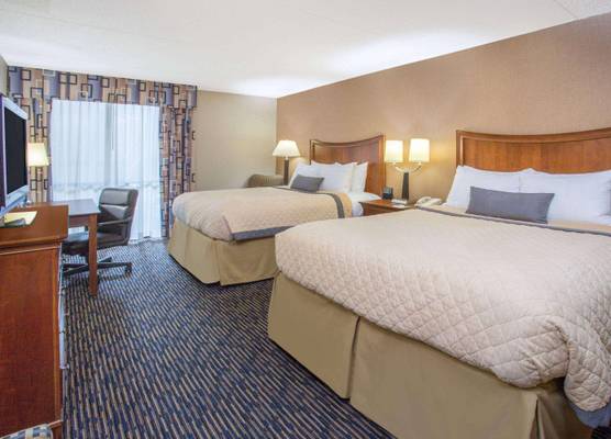Urbana Hotel Conference Center 1