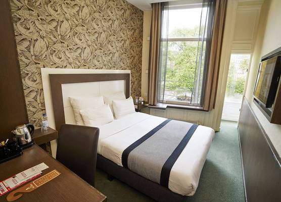 Hotel The Bird 1