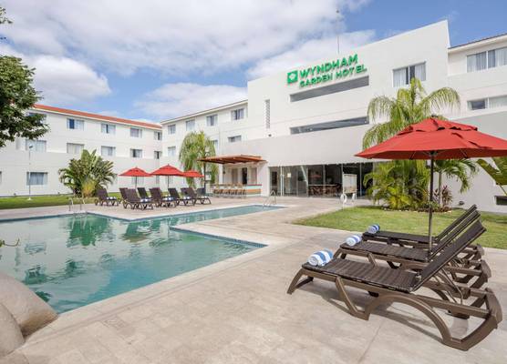 Courtyard by Marriott Playa del Carmen 1