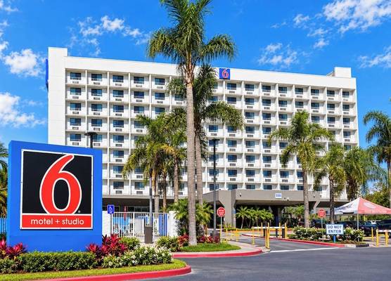 Motel 6 Los Angeles, CA - Los Angeles - LAX 1