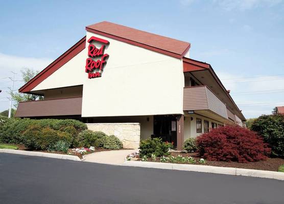 Red Roof Inn Parkersburg 1
