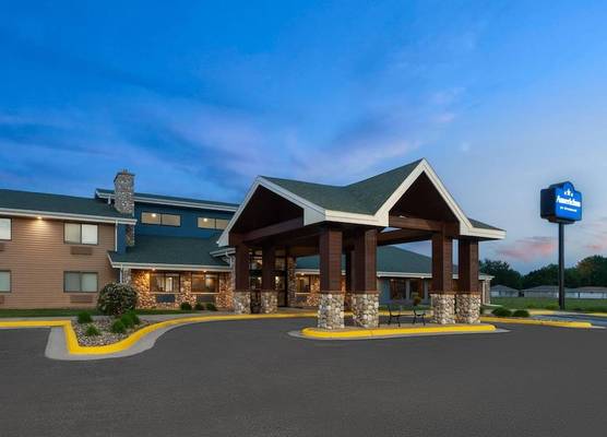 AmericInn by Wyndham Austin 1