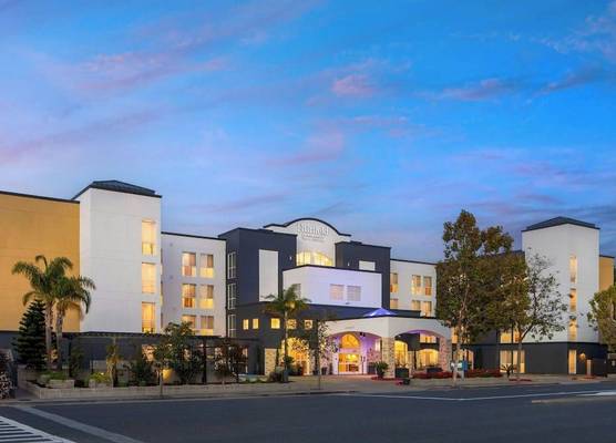 Fairfield Inn & Suites by Marriott San Francisco Airport 1