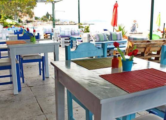 Avra Budget Beach Hotel 1