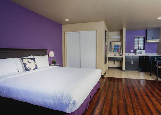 Alura Inn 1