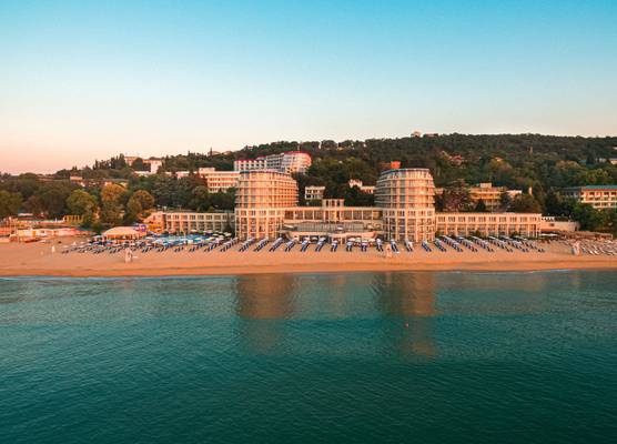 Azalia Beach Hotel Balneo & SPA 1