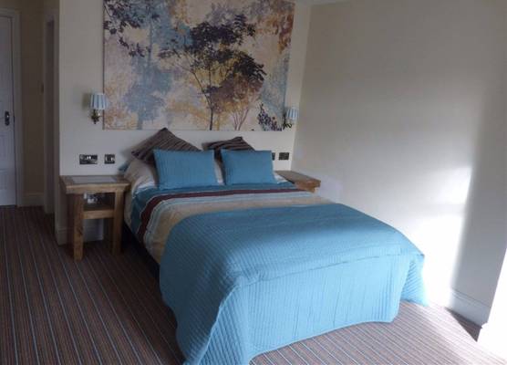 Wheldale Hotel 1