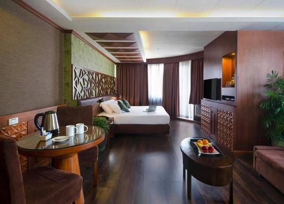 Hotel La Corona Manila 1