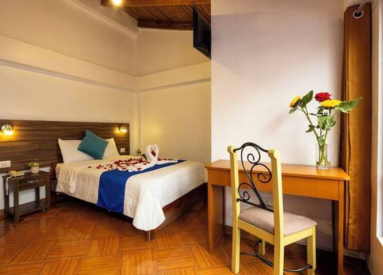 SAN BLAS PLAZA INn 1