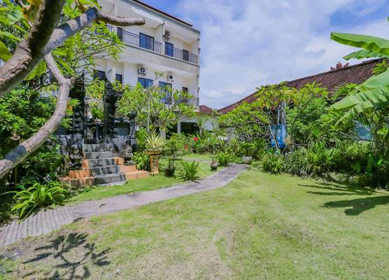 Hotel Ayu Beach Inn 1