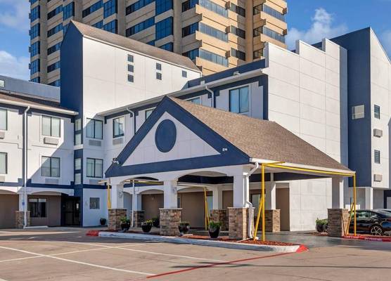 Comfort Inn & Suites Love Field-Dallas Market Center 1