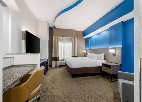 Comfort Suites Perrysburg - Toledo South 1