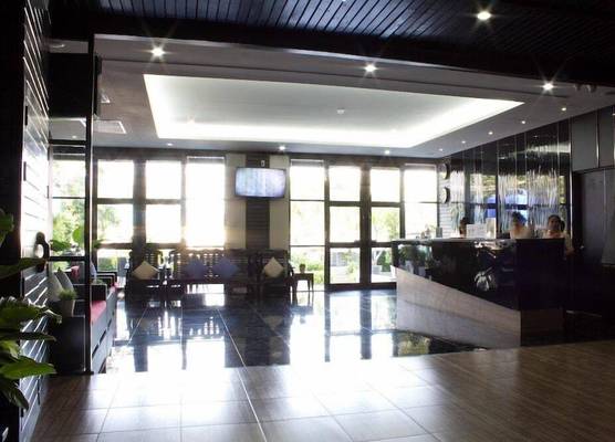 Golden Tulip Essential Pattaya Hotel 1
