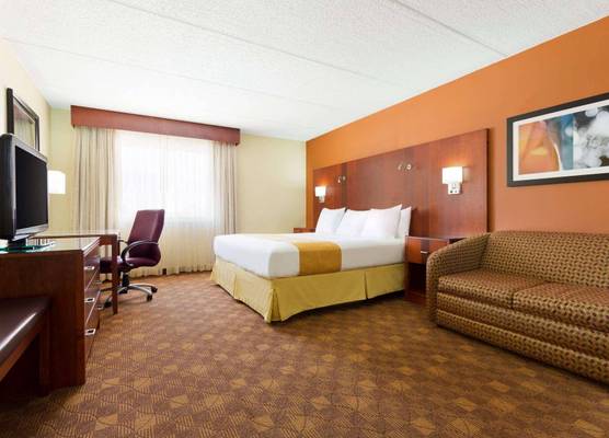 Radisson Hotel Akron-Fairlawn 1