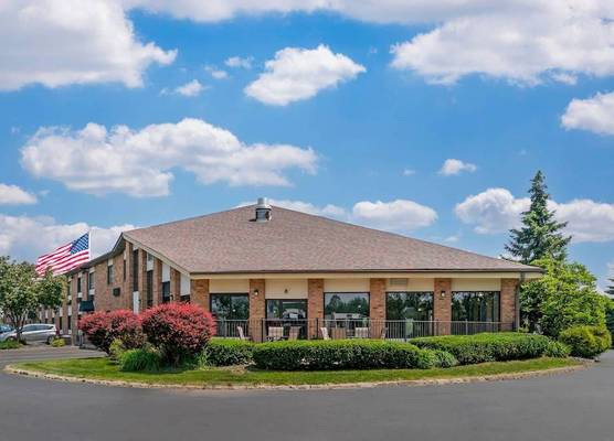 Quality Inn Grand Rapids South-Byron Center 1