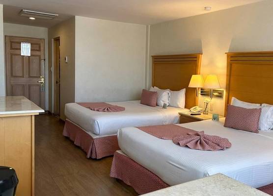 Wyndham Garden Tijuana Palacio Azteca 1