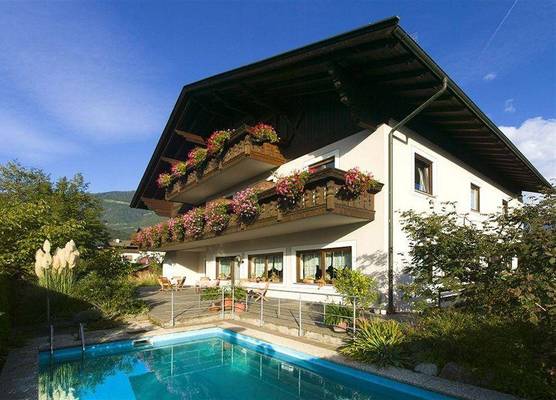 Bed&Breakfast Pension Hilpold 1