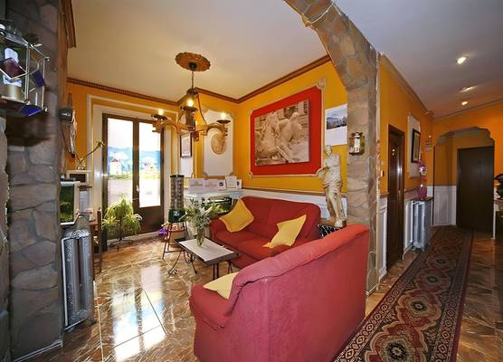 Hostal Comercial 1