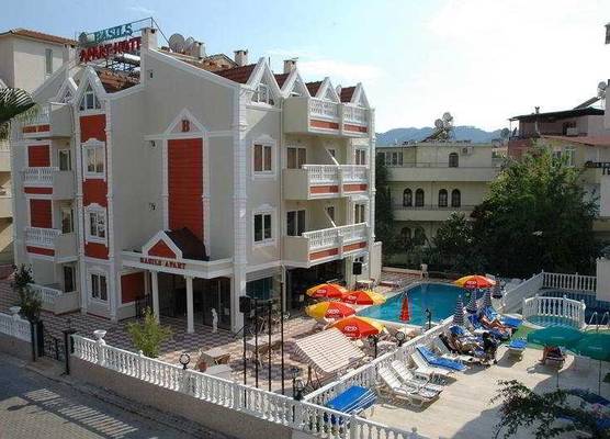 Basil's Apart Hotel 1