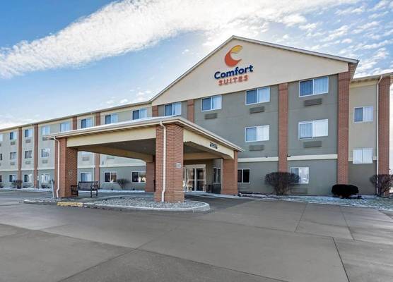 Comfort Suites Normal University area 1