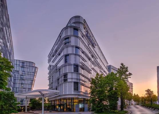 Radisson Blu CDG Airport Terminal Hotel, Paris 1