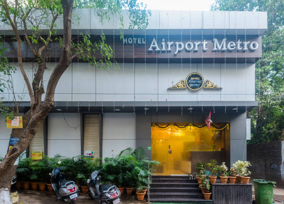 Collection O Airport Metro Andheri East 1
