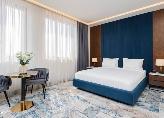 Venice Hotel Complex 1