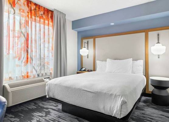 Fairfield Inn & Suites Clarksville 1
