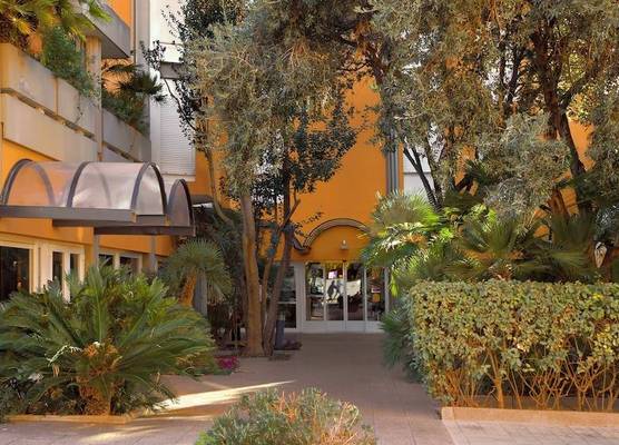 Mistral2 Hotel 1