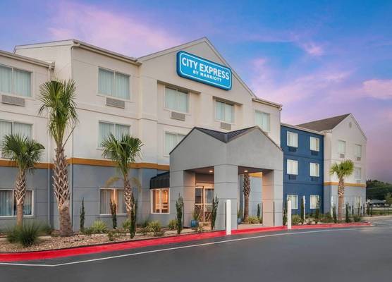 City Express by Marriott Lafayette 1