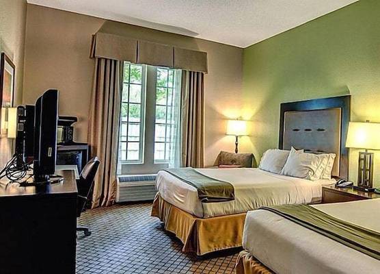 The Inn at River Landing 1