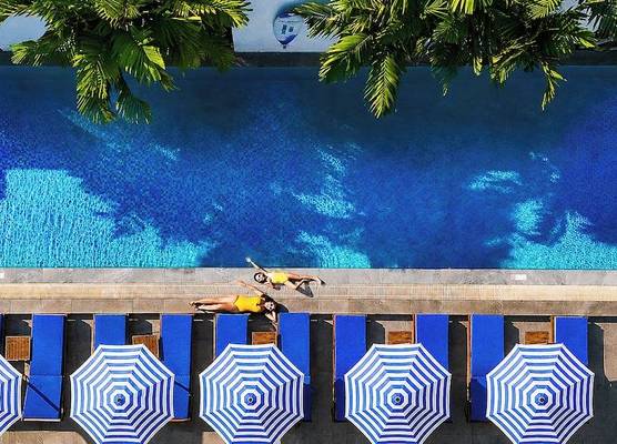 Radisson Suites Bangkok Sukhumvit 1