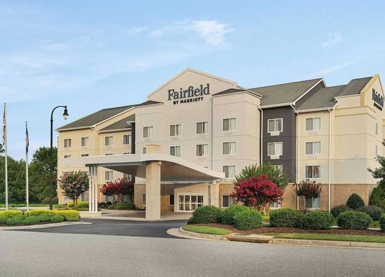Fairfield Inn and Suites South Hill I-85 1
