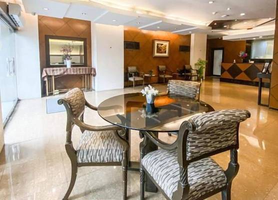 Paragon Tower Hotel 1