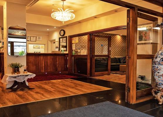 The Waverley Hotel 1